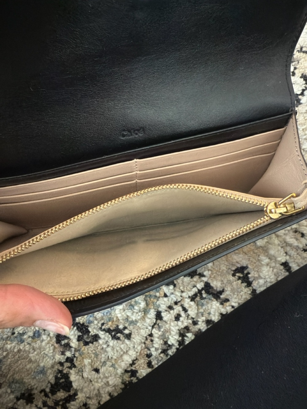 Chloe Black Leather Wallet with Gold 'C' Emblem - Picture 7 of 13